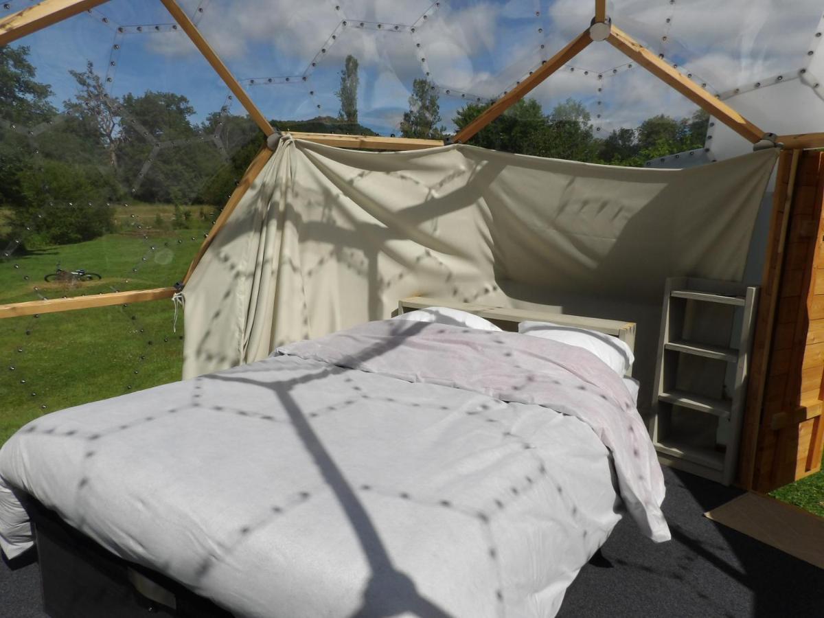 Camping 3 Etoiles - Piscine Chauffee - Vue Montagne サン・ジロン エクステリア 写真